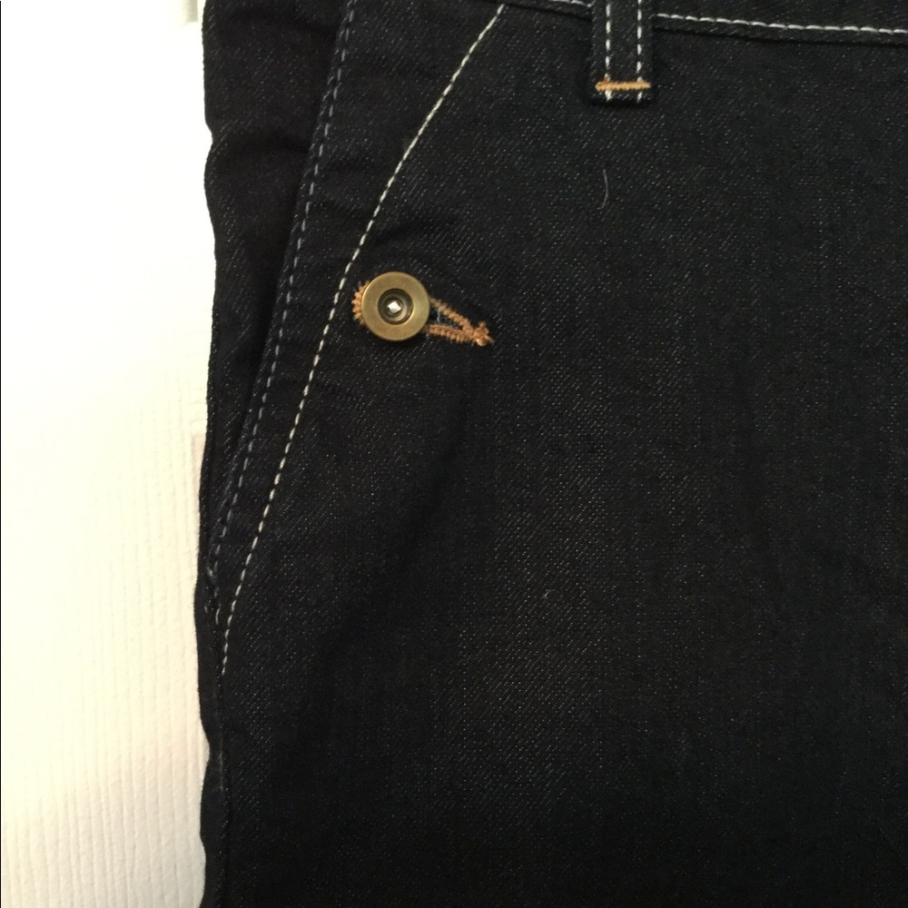 Shorts - Picture 3 of 3